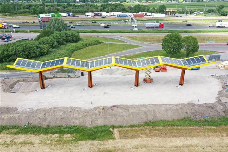 Carport zonnepanelen snellader
